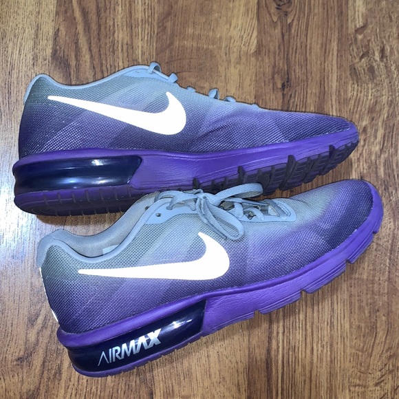 Nike Shoes - Nike air max glow in the dark running shoes!